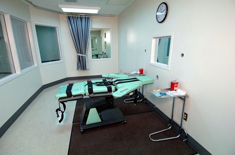 800px-SQ_Lethal_Injection_Room